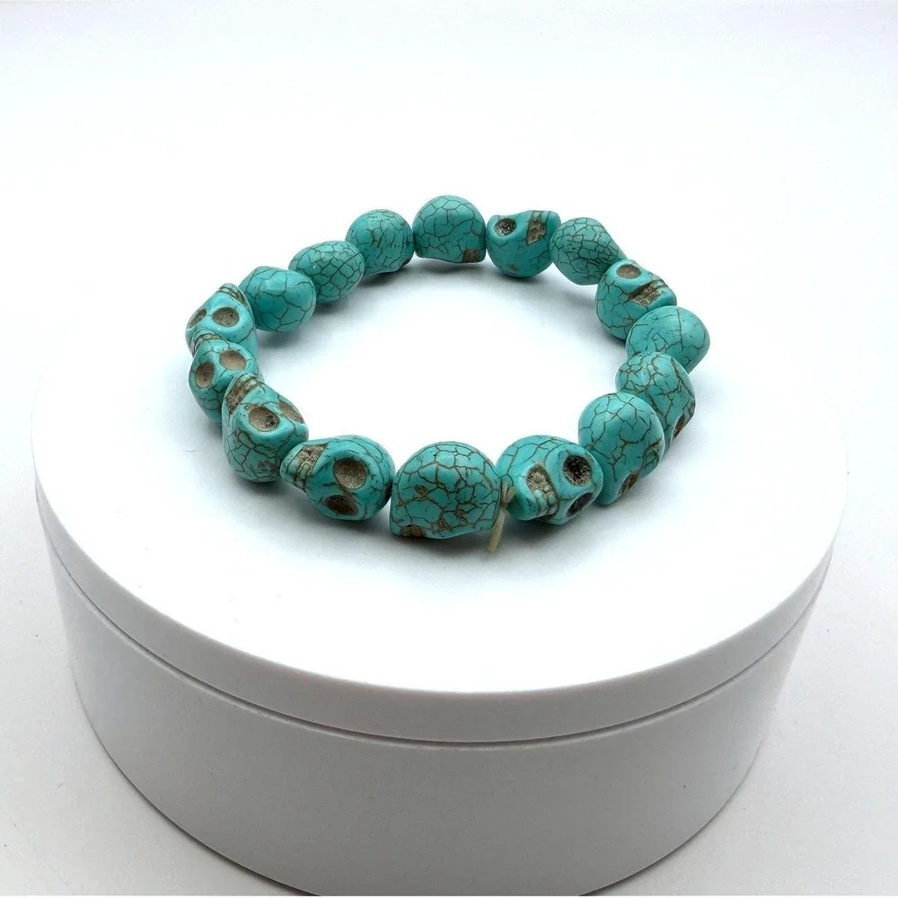 Vintage Turquoise Howlite‎ Skull Stretch Bracelet Halloween Gothic 7.5 Y2K 90s